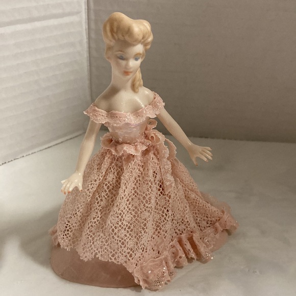 Jamar-Mallory 1954 Victorian Porcelain Lady Vintage Dipped Lace Dress Figurine - Picture 8 of 9